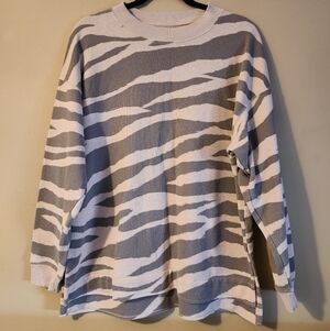 American Eagle Zebra/Tiger Print Jegging Fit Sweatshirt